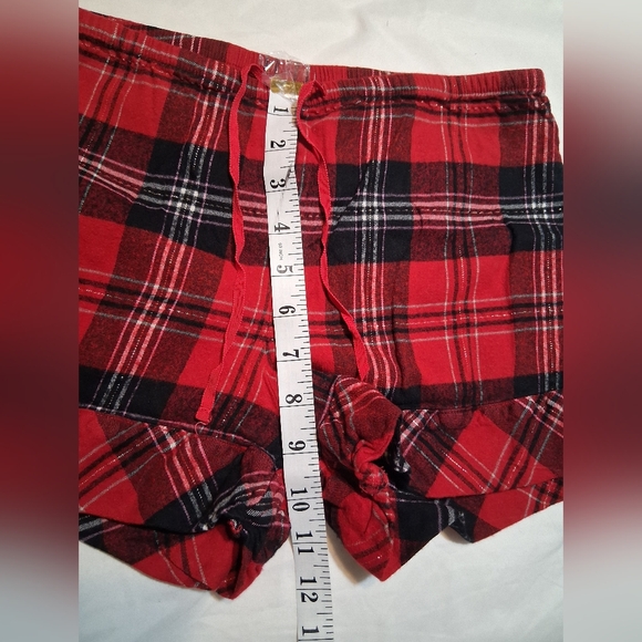 VICTORIA'S SECRET Christmas Red & Black Shimmer Plaid Women Pajama Set – Size XS - Picture 10 of 13